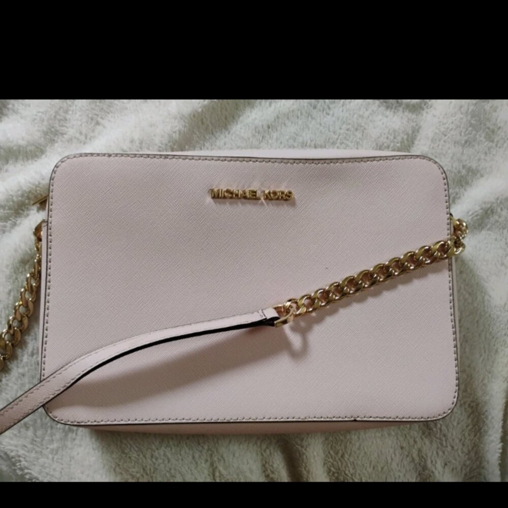 Michael Kors JetSet Powder Blush Crossbody Bag with Gold Chain